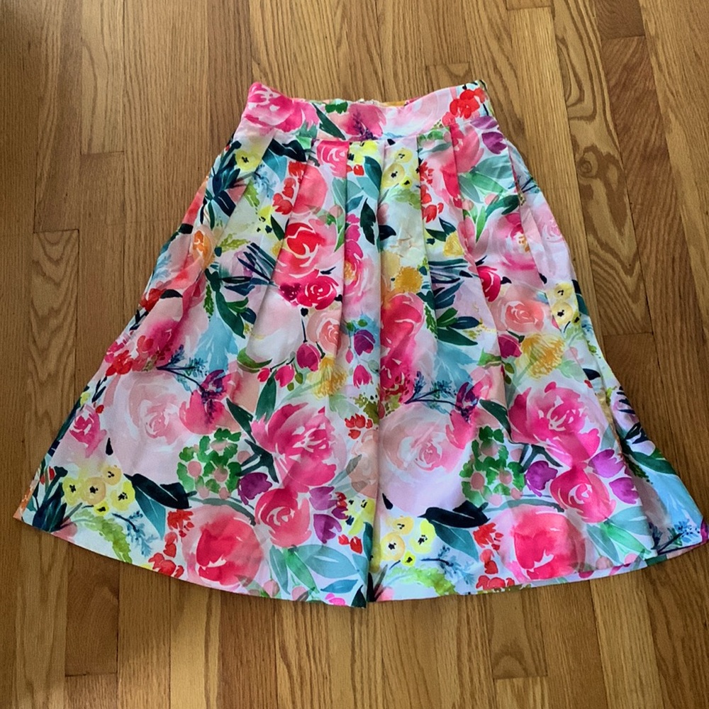 Beautiful Floral Lidgett Pleated Skirt in Pink Bouquet